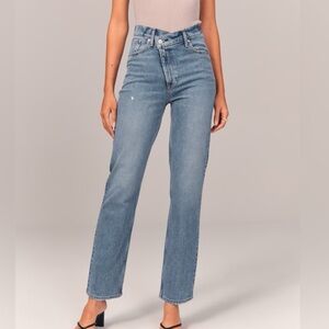 Abercrombie & Fitch The ‘90s straight ultra high rise curve love